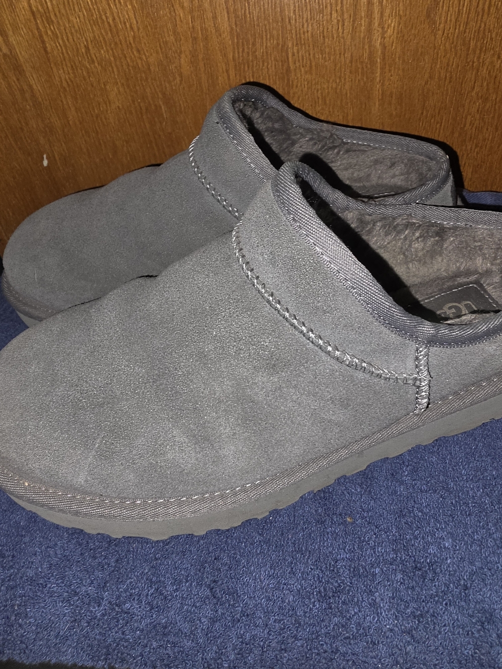UGG Grey "Classic Slipper"